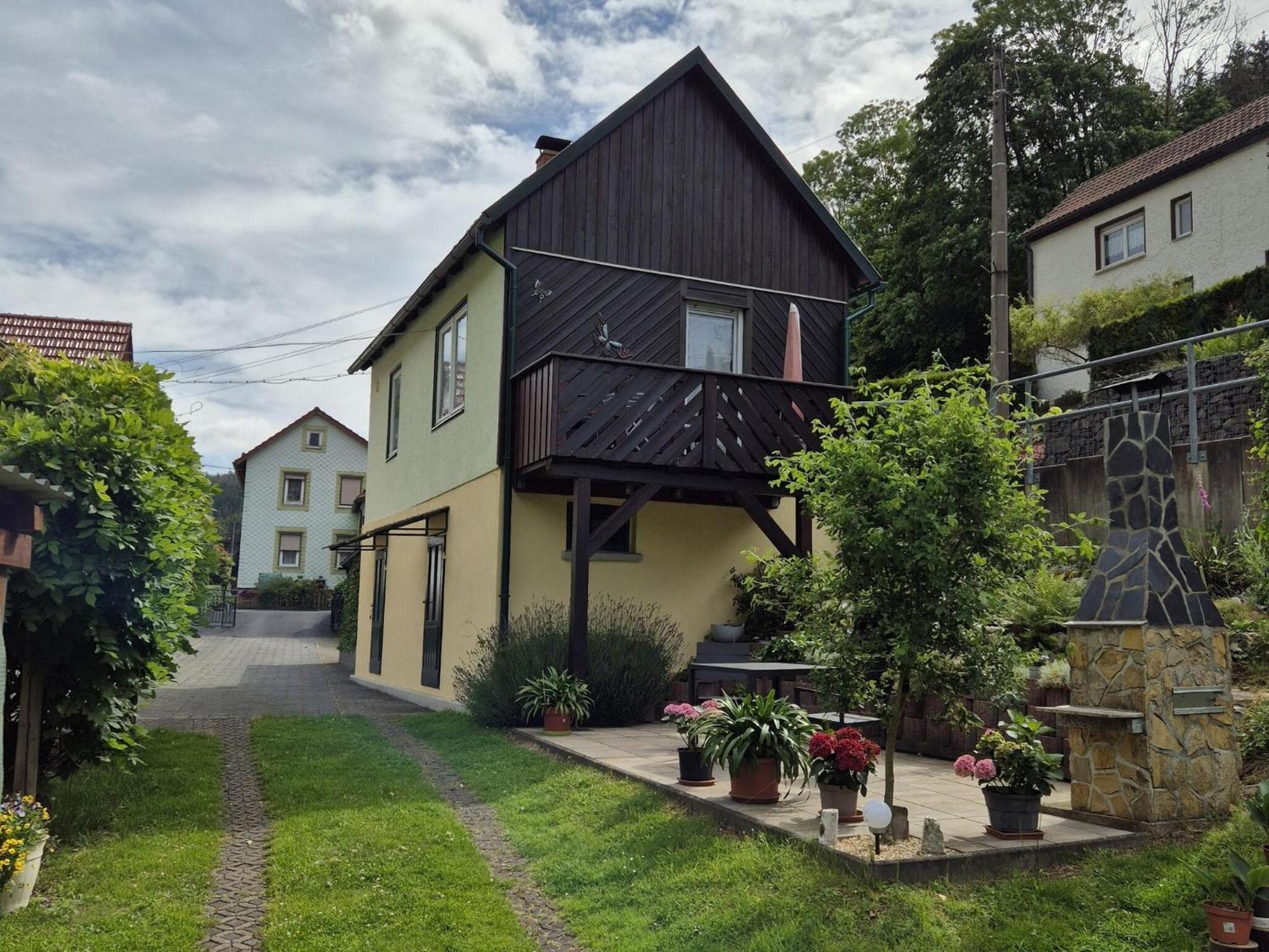Holiday Home With Garden Langenbach  Bagian luar foto